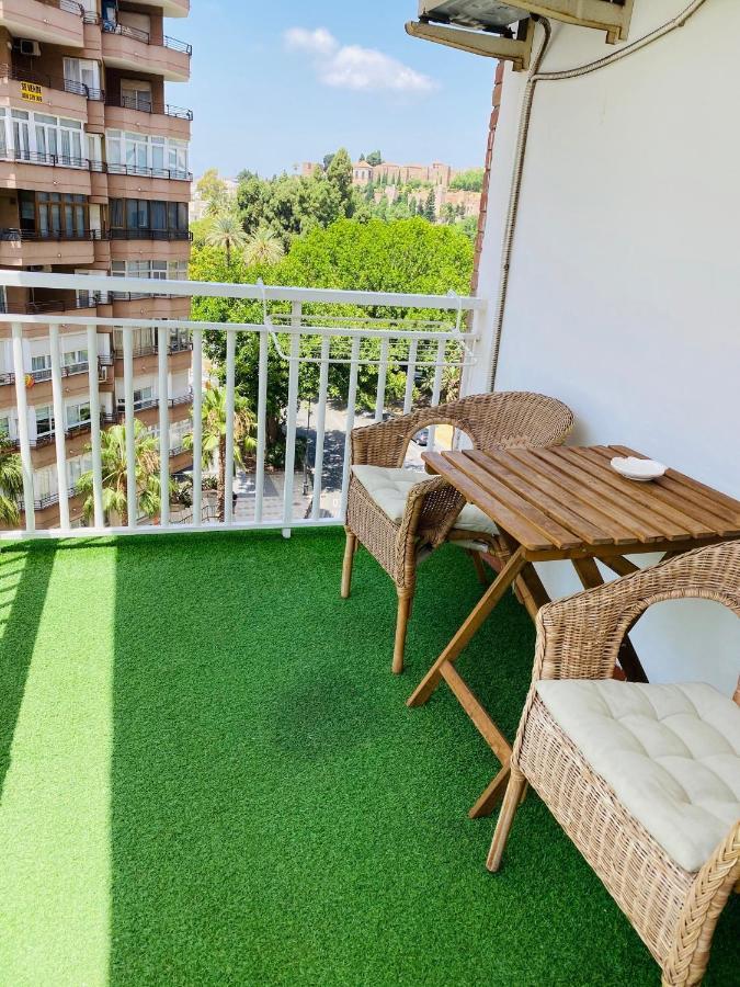 Malagueta Beach Premium Малага Экстерьер фото